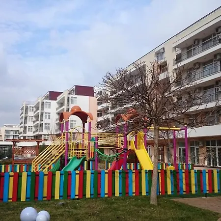 Grandcameliya B1 * Slăntjev Brjag